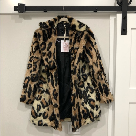 jessica simpson leopard coat